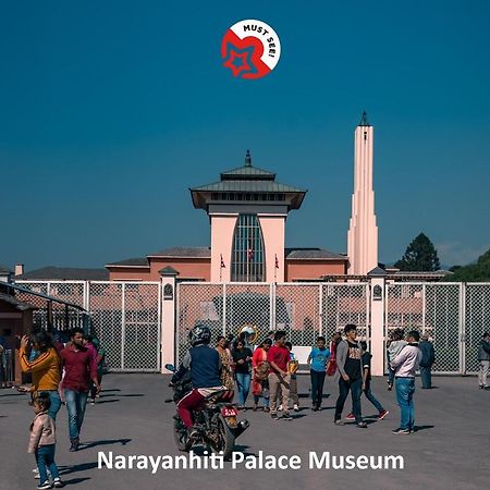 Oyo 575 Api Suites Pokhara Eksteriør bilde
