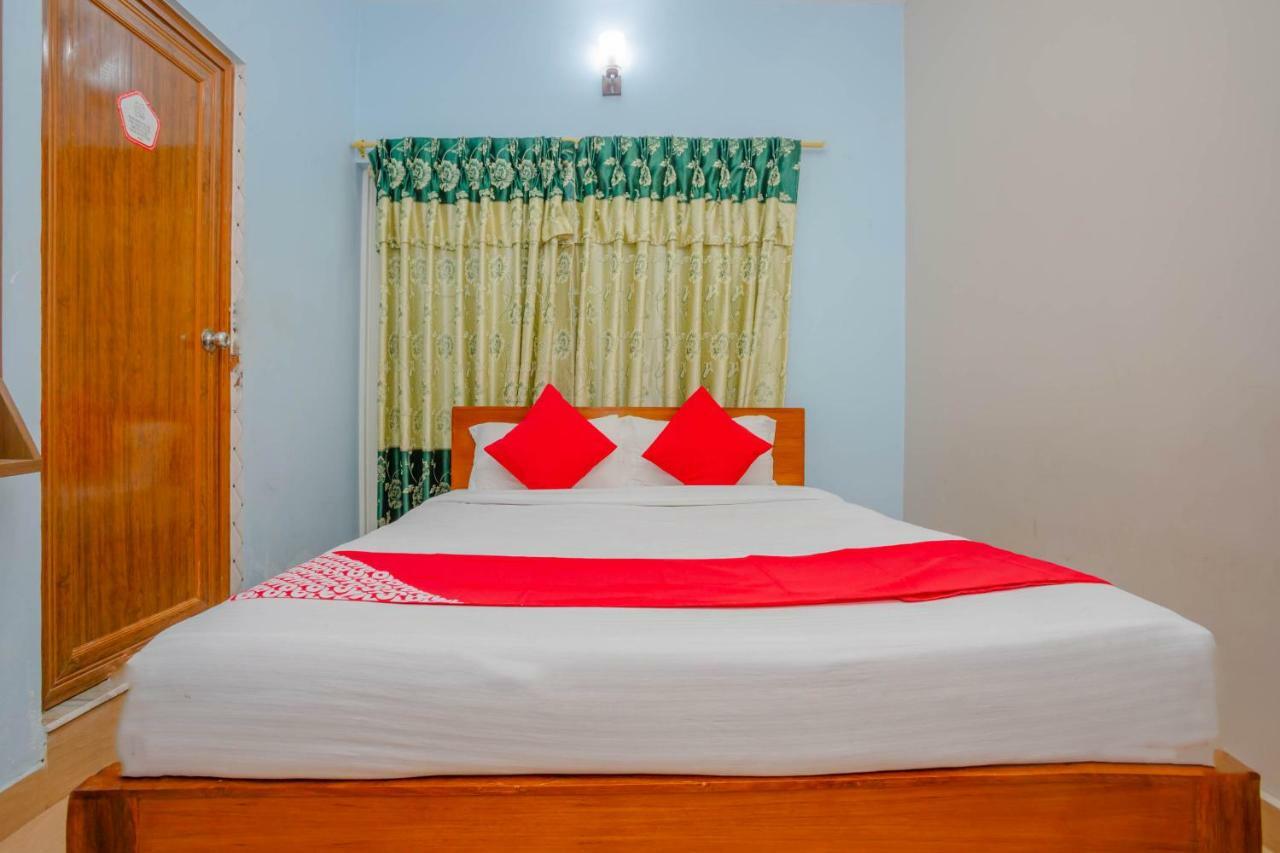 Oyo 575 Api Suites Pokhara Eksteriør bilde