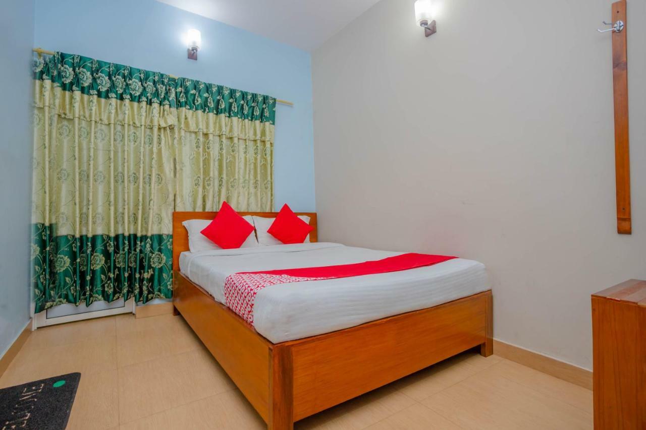 Oyo 575 Api Suites Pokhara Eksteriør bilde
