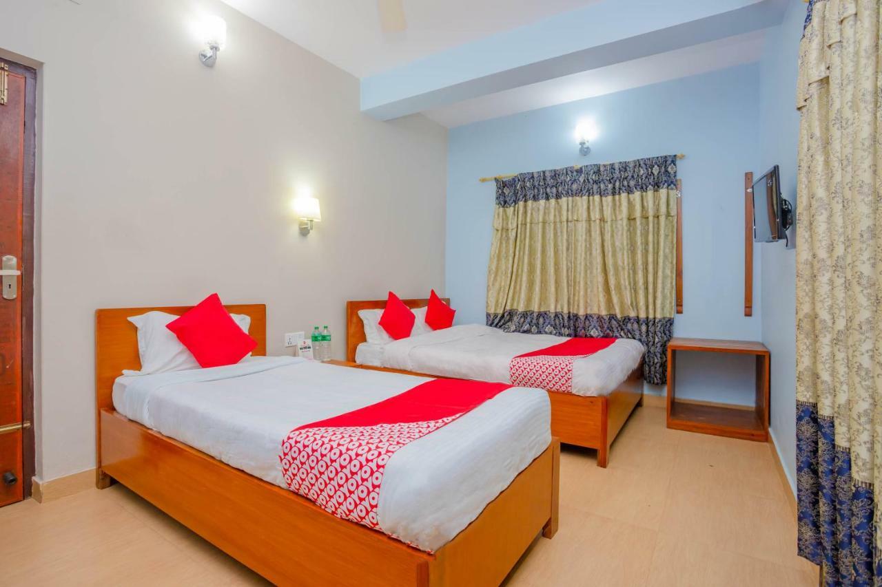 Oyo 575 Api Suites Pokhara Eksteriør bilde