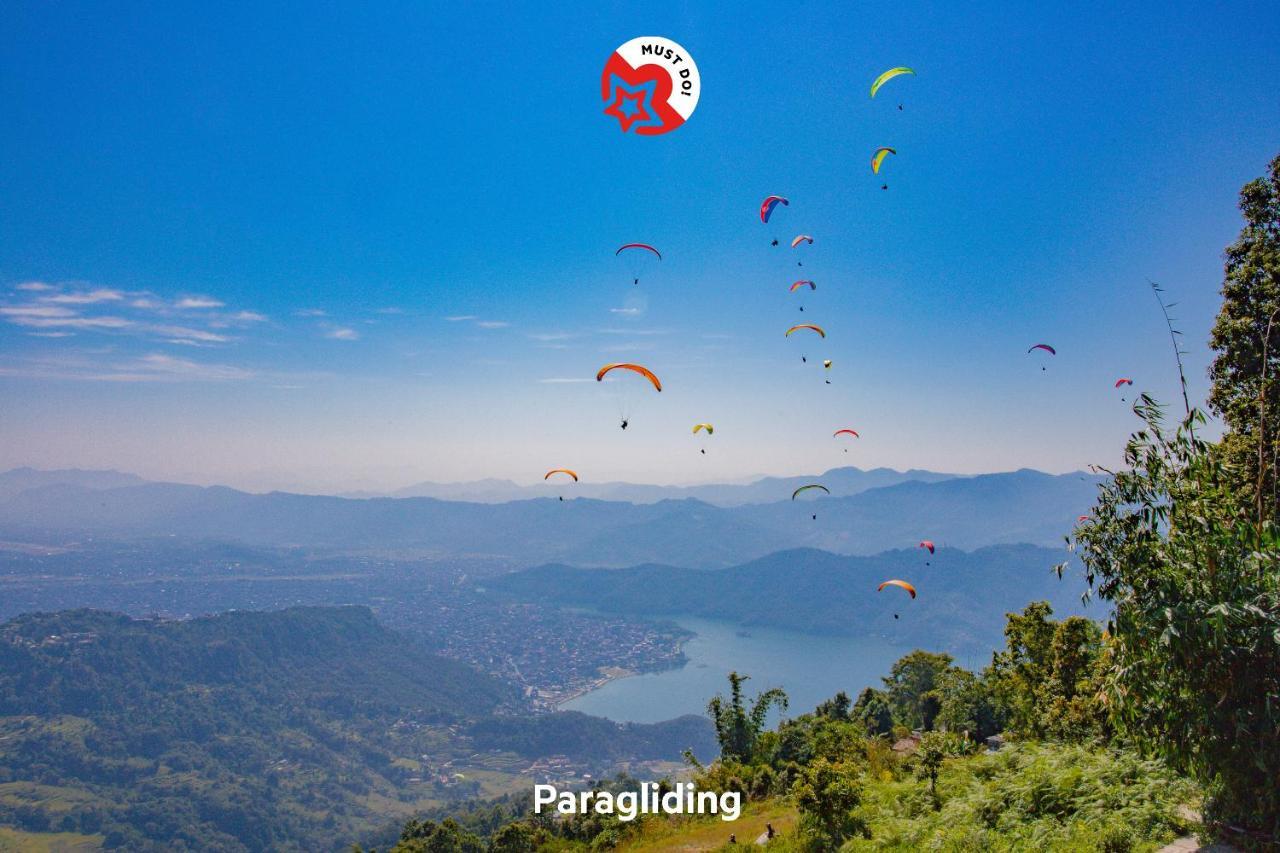 Oyo 575 Api Suites Pokhara Eksteriør bilde