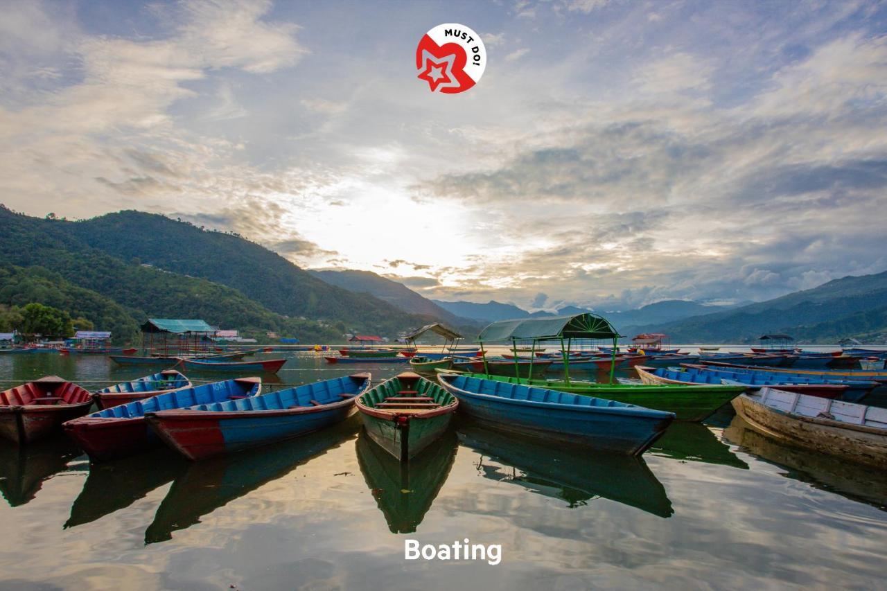 Oyo 575 Api Suites Pokhara Eksteriør bilde